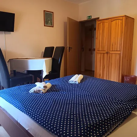 Diána Alojamento de Acomodação e Pequeno-almoço