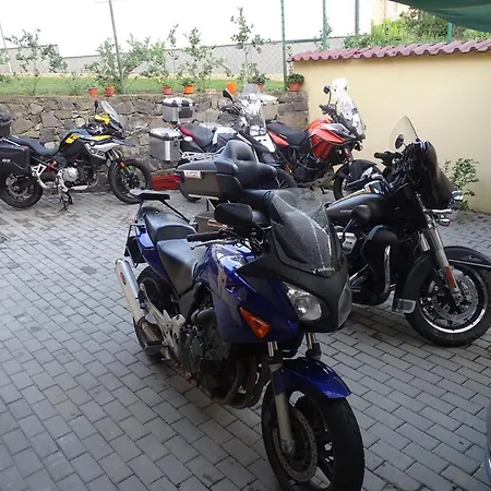 Alojamento de Acomodação e Pequeno-almoço Diána