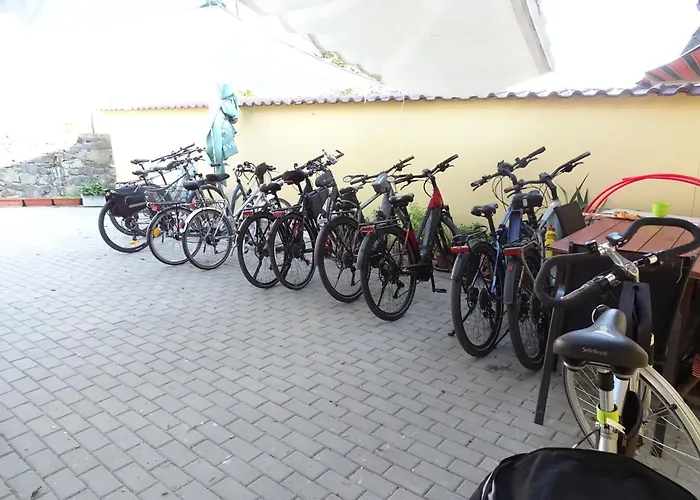 Bed and breakfast Diána 3*